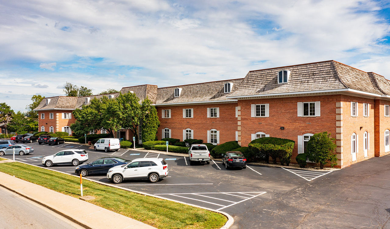 120 East Ogden Ave Hinsdale, Illinois