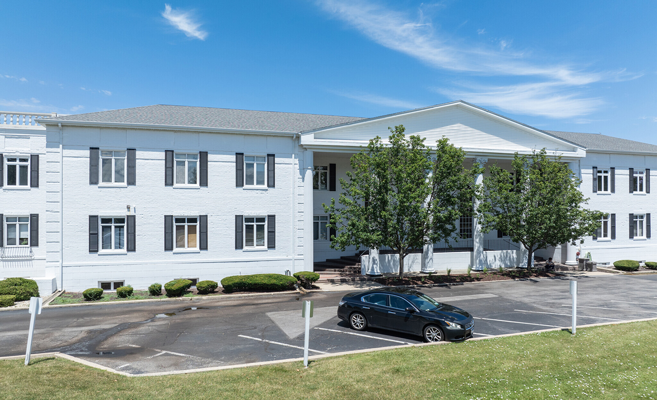 Jorie Boulevard Business Park - 900 Jorie Blvd Oak Brook, IL 60523