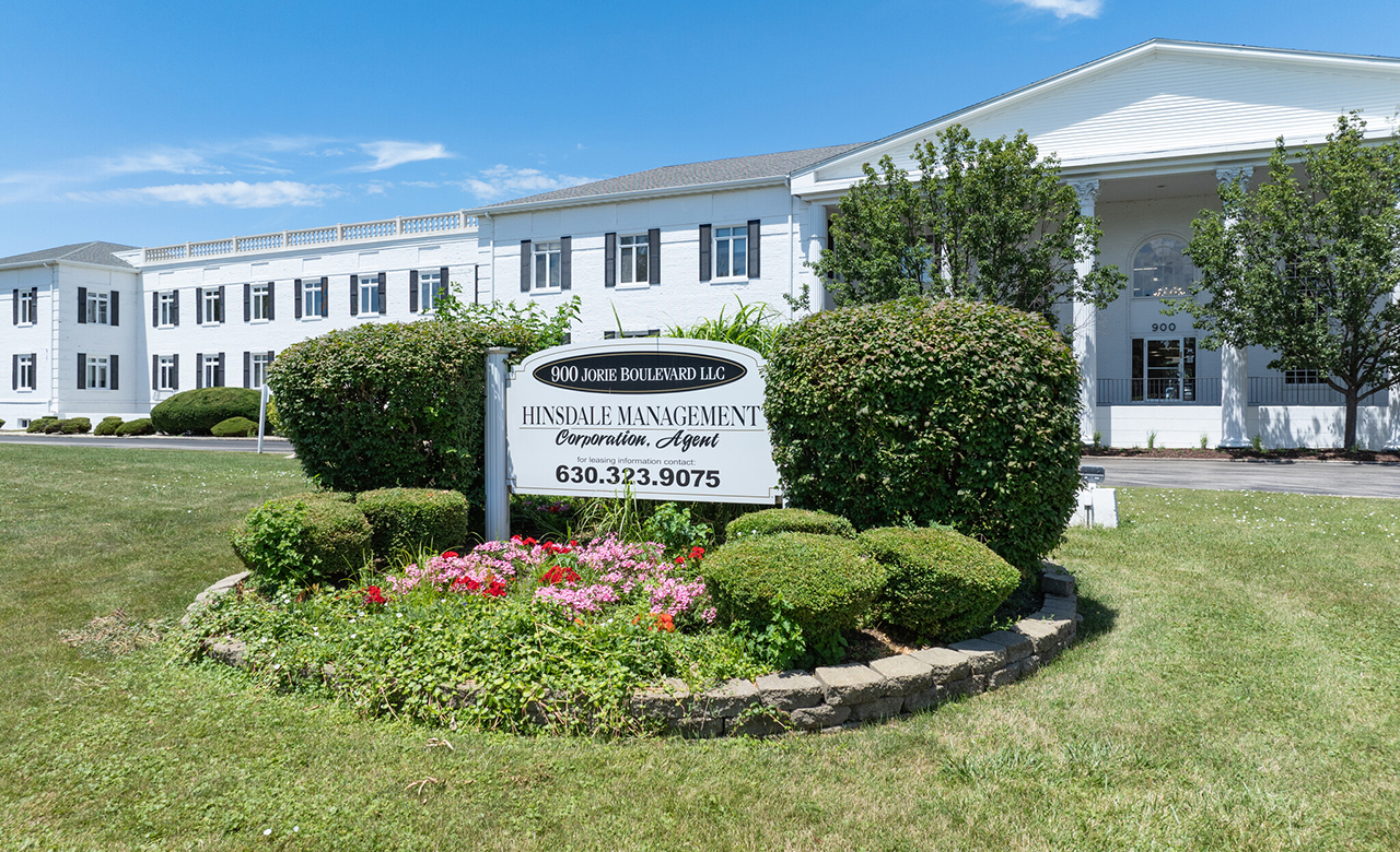 Jorie Boulevard Business Park - 900 Jorie Blvd Oak Brook, IL 60523