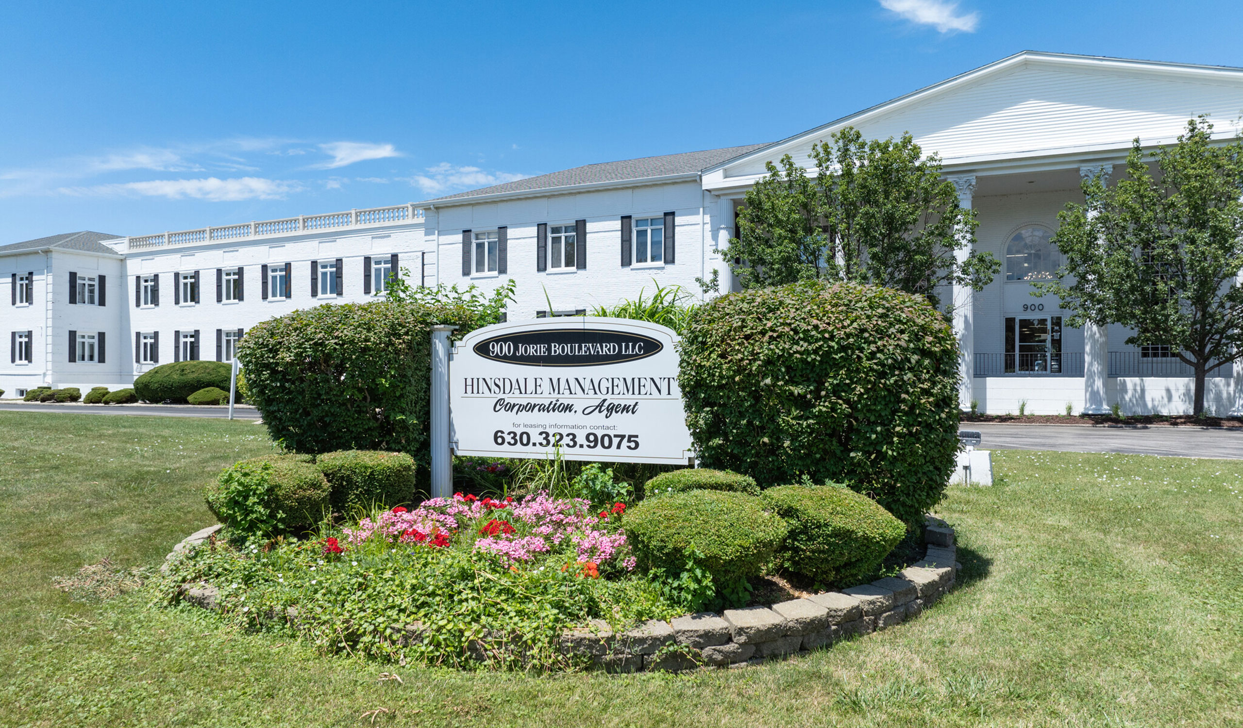 Jorie Boulevard Business Park - 900 Jorie Blvd Oak Brook, IL 60523