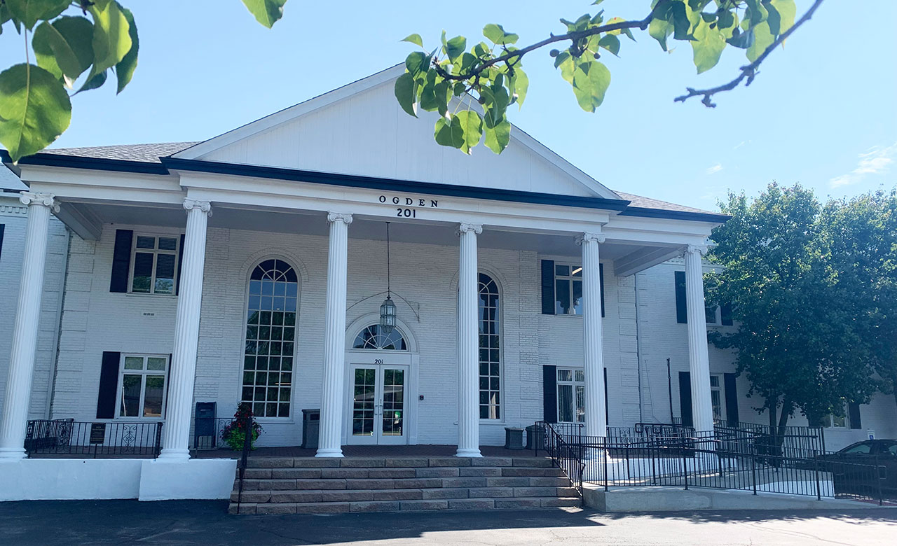 201 East Ogden Ave Hinsdale, Illinois